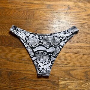 SHEIN Monochrome Snake Print Bikini Bottom